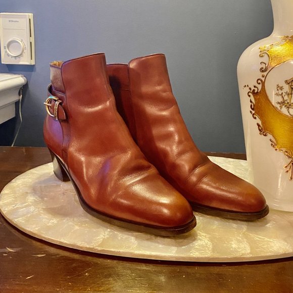 Russell & Bromley Gorgeous Chestnut Leather Heeled Ankle Boots - Picture 3 of 11